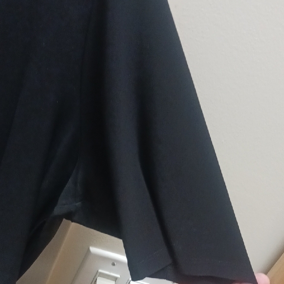 Roz & Ali Classic Black Women's Blouse - Picture 4 of 5